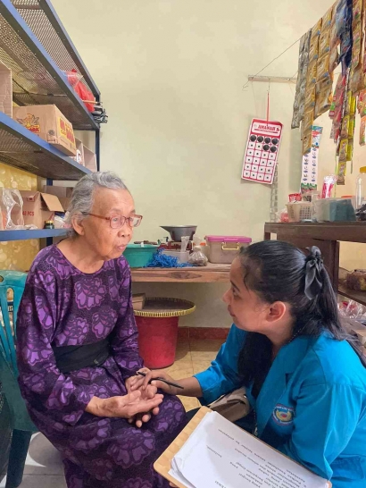 Edukasi Hipertensi, Lansia Dusun Padangan Hidup Sehat