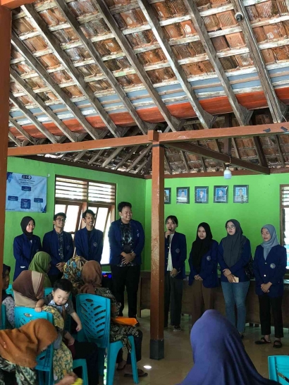 Sosialisasi Program Kerja Bersama Ibu-Ibu PKK Dusun Karangduwet I