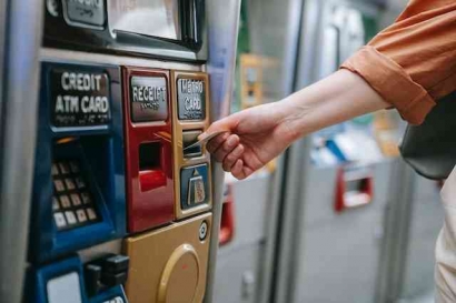 Bagaimana Cara Membuka Kartu ATM yang Terblokir?