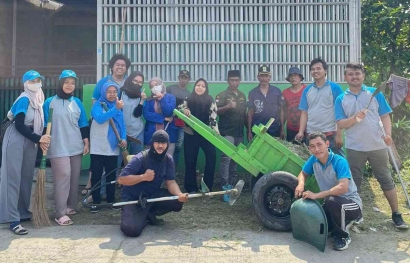 Mahasiswa KKN UBP Karawang, Bangkitkan Semangat Gotong Royong Masyarakat Rengasdengklok Selatan