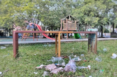 Taman Kota Pekanbaru dalam Paradoks "Wisata Sampah"