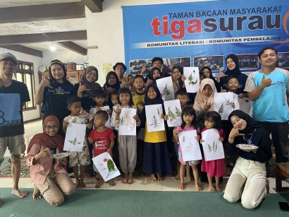 Membuat Herbarium Bersama Anak-Anak Taman Baca Tiga Surau - KKNT IPB Desa Tuwel 2023