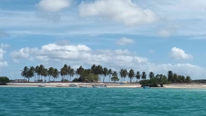 Pulau Rote, Bukan Hanya Tentang Sasando, Ti'i Langga dan Nembrala