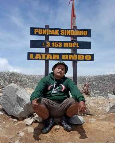 Mendaki Gunung Sindoro 3153 Mdpl Via Alang Alang Sewu
