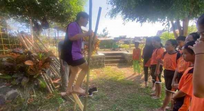 Promosikan Permainan Tradisional, Mahasiswa KKN Desa Condro Ramaikan Tambuh Raya Idaman
