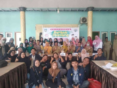 Mahasiswa KKN UMD Bersama Nakes Kecamatan Besuki Perangi Stunting Desa Jetis Melalui Rembuk Stunting