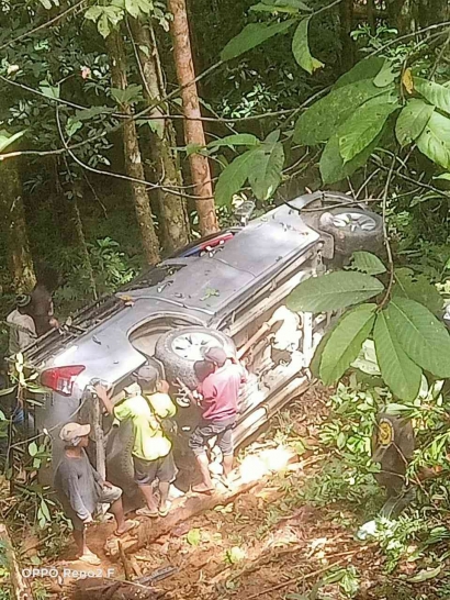 Mobil Hilux Jatuh di KM 52, 1 Orang Koma 2 Orang Kritis, Sopir Lari ke Hutan