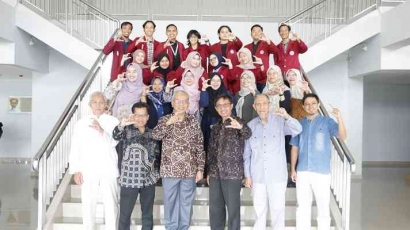 Sebanyak 12 Mahasiswa UM Bandung Ikuti KKN-MAs dan KKN Tematik