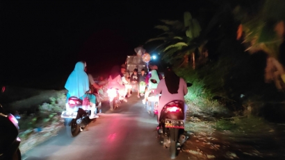 Kirab Obor Malam 1 Muharram: Semarakkan Keharmonisan di Desa Gunung Malang, KKN UMD Unej 132