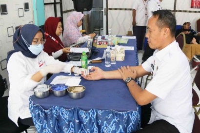 Memperingati HUT Kemenkumham RI Ke-78 Lapas Kelas I Cirebon Laksanakan Kegiatan Donor Darah