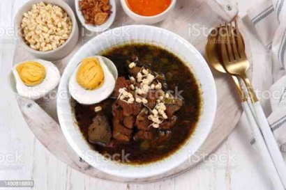 Mengenal Rawon sebagai Sup Terenak di Dunia