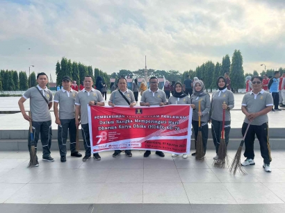 Rangkaian HUT Kemenkumham ke-78, Lapas Palembang Ikuti Giat Bersih-bersih di TMP Palembang