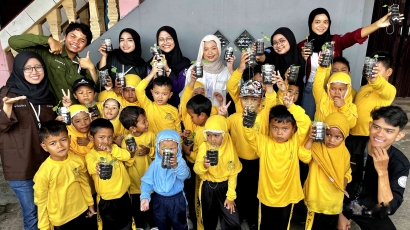 Budidaya Sayur Jadi Asyik! Mahasiswa KKN IPB Sukses Memikat Hati Anak PAUD dengan Program "Gembur"