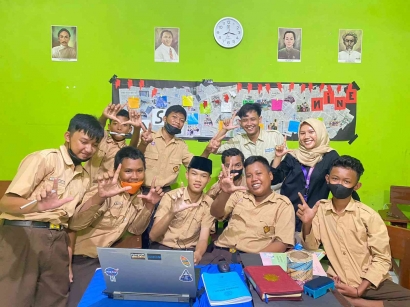 Kampus Mengajar Angkatan 4 di SMP YAPIA Al-Mughni Kedung Gede