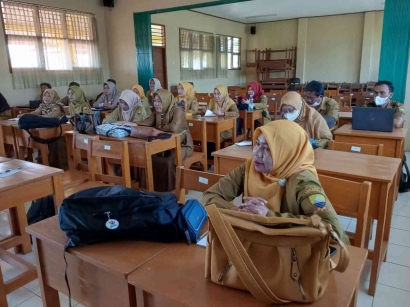 MGMP Bahasa Indonesia Wilayah 3 Sumedang: IHT Implementasi Kurikulum Merdeka