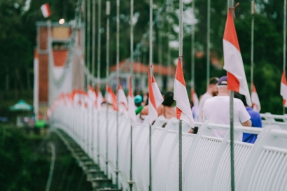 Api Kecil yang Membara: Memancarkan Semangat Indonesia yang Terlupakan