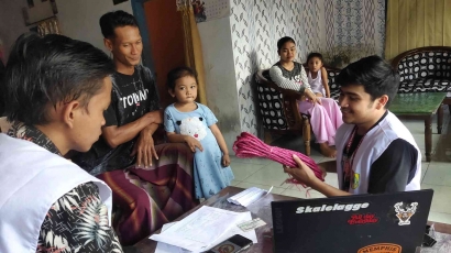 Majukan UMKM Desa Wonojati: KKN Kolaboratif 074 Dampingi Pengurusan Legalitas Pelaku Usaha