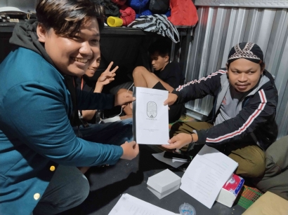 Mahasiswa Universitas Diponegoro Membantu Membentuk AD/ART untuk Desa Wisata Bukit Trianggulasi