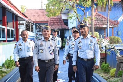 Kunjungi Rutan Rembang, Kadivpas Jateng Beri Pesan kepada Petugas dan Warga BInaan
