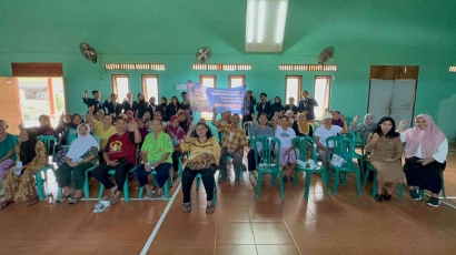 MMD UB 352 Menjadikan Puding Daun Kelor untuk Pencegahan Hipertensi Lansia di Desa Tembalang, Wlingi