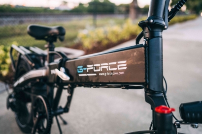 Ketika Sepeda Bertemu Listrik: Mengapa Kita Semakin Terpesona dengan E-Bike?