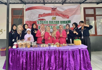 MMD UB: Pengenalan Produk Inovasi Kue Kering Bawang Merah pada Gebyar UMKM Kecamatan Gondang