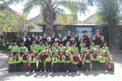 Mahasiswa UB Sosialisasikan Pentingnya "Gizi untuk Prestasi" kepada Murid di MI Babussalam Banjarejo