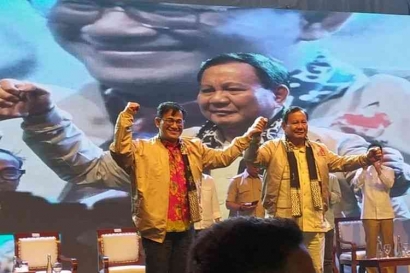 Budiman Sudjatmiko antara Sanksi dan Mengundurkan Diri Pasca Deklarasi untuk Prabowo Subianto