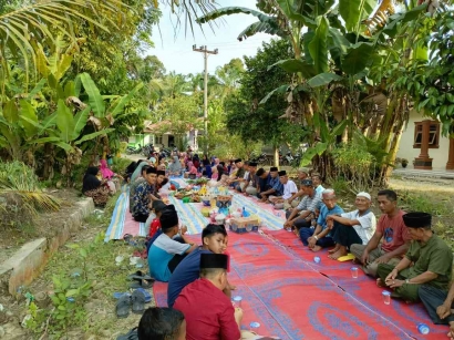 KKN Kelompok 152 UINSU 2023 Ikut serta Meramaikan Kegiatan Tolak Bala di Desa Padang Maninjau