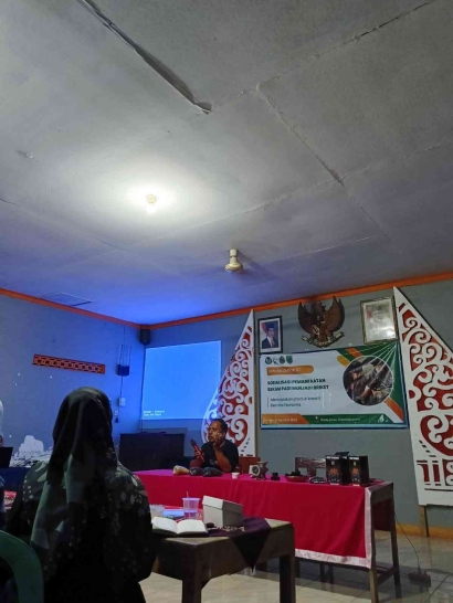 KKN UIN Saizu Kelompok 97 Adakan Sosialisasi Pemanfaatan Sekam Padi Menjadi Briket Bioarang