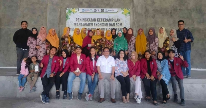 Organisasi Mahasiswa BEM STIEPARI Semarang Kembali Menorehkan Prestasi Melalui Program PPK ORMAWA