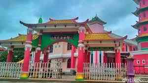 Peran Akomodasi Budaya Lokal dalam Mempertahankan Identitas Keagamaan di Masjid Cheng Ho Palembang