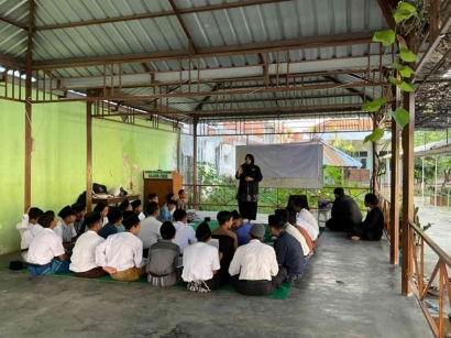 Pembangunan Karakter Pesantren Modern Daarul Fikri Malang Bersama PMM Kelompok 74