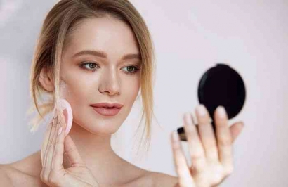 Tips Makeup untuk Kulit Berminyak: Cara Mengatasi Kilap Berlebihan