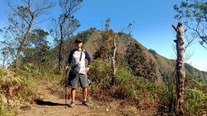 "Solo Hiking" ke Puncak Gunung Telomoyo
