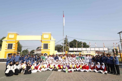 Merayakan HUT RI Ke-78 Kelompok 32 PLPI UIN SMH Banten Berkolaborasi dengan Guru SMPN 2 Cilegon