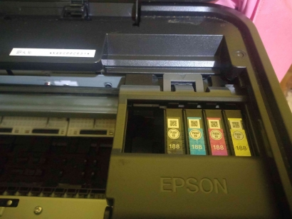 Kard Ride Printer Epson WF 7211 Hanya Sekali Pakai Perlu Menggantinya dengan Modifikasi