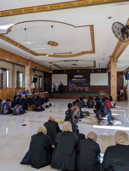 PKKMB Prodi Ekonomi Syari'ah Sekolah Tinggi Agama Islam Al Azhar Menganti Gresik