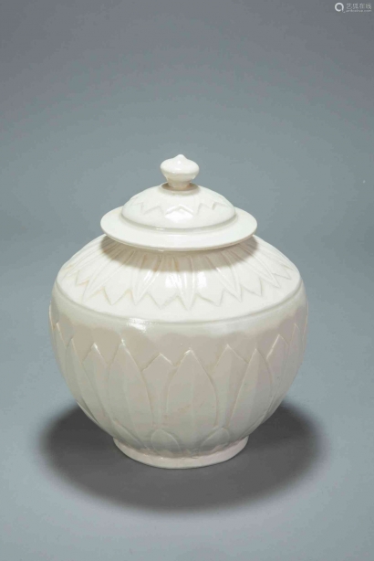 Mengenal Porselen Tiongkok