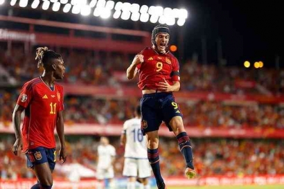 Brace Ferran Torres Bantu Spanyol Hajar Siprus 6-0