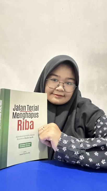 Resensi Buku Jalan Terjal Menghapus Riba 'Advokasi Jurnalis dalam Konversi Bank Aceh'