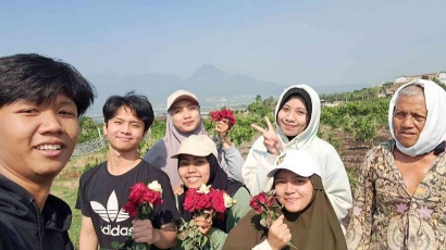 Survei Komoditas Pertanian dan Perkebunan Milik Petani di Dusun Durek oleh Tim Bina Desa Mahasiswa UPN "Veteran" Jawa Timur