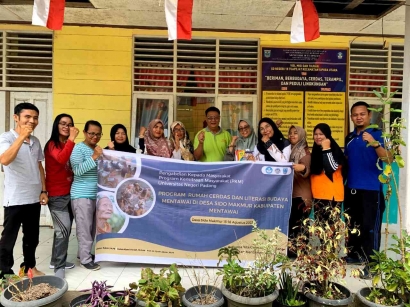 Dosen UNP Lakukan PKM di Mentawai Melalui Program Listerasi Budaya dan Rumah Cerdas