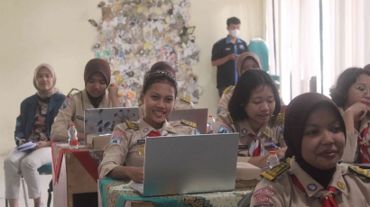 Diskusi Interaktif terkait Cyber Crime dalam Seminar GNRM Cakap Literasi dan Etika Digital di SMAN Taruna Nala Jawa Timur