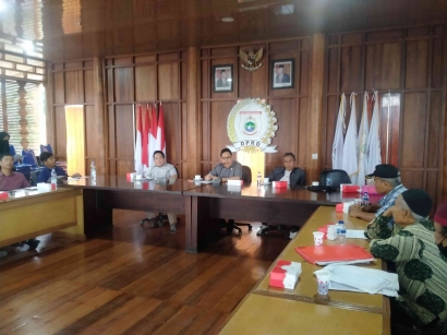 RDPU Komisi II DPRD Sulbar Rekomendasi Lahan Enclave 200 Hektar PT Letawa Dikembalikan ke Warga