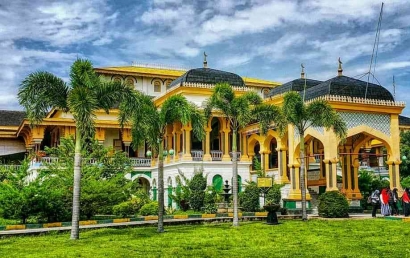 Keberlanjutan dalam Pengelolaan Istana Maimun: Menjaga Warisan Budaya Indonesia