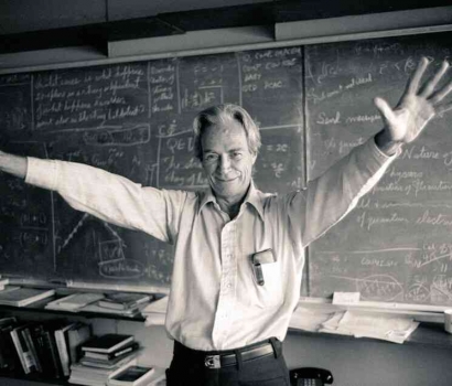Nasehat Terbaik Buat Kamu yang Ingin Terus Berkembang ala Prof. Richard Feynman