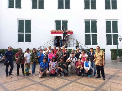 Wisata Kota Tua Jakarta: Lapangan Fatahillah, Saksi Hukuman Mati
