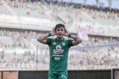 Menang Derby Jatim Lawan Arema 3-1, Persebaya Surabaya Masuk 5 Besar Klasemen Sementara Liga 1 BRI