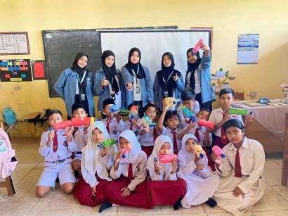 Mahasiswa IAIN Kudus Kenalkan Moderasi Beragama pada Anak-anak Sekolah di Kedungwungu, Todanan, Blora
